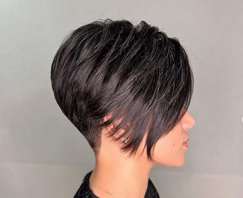 بازار کار کوتاهی مو زنانه 