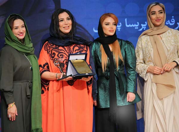 دوره کوتاهی مو زنانه با مدرک فنی حرفه ای